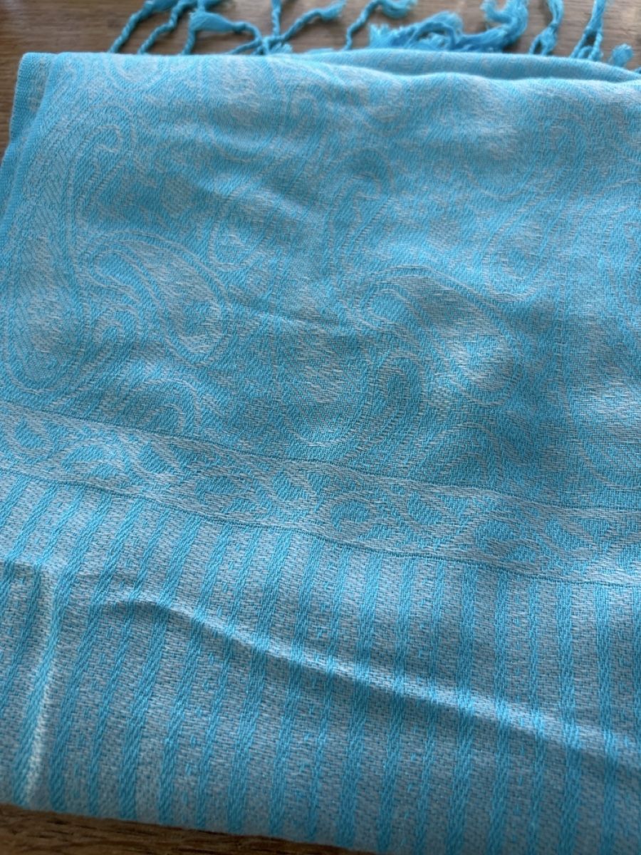 Foulard & Sciarpe: Türkisfarbiger Schal – Nuovo (secondo la descrizione) da Wichtrach venduto da henzmann1 1