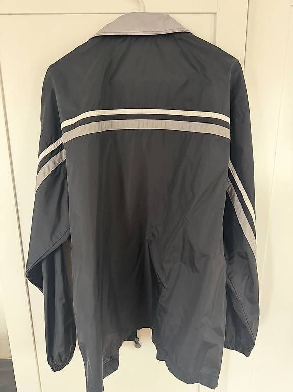 Jacken: Nike vintage jacket regenjacke Jacke – Gebraucht aus Zürich von ame_j5mq 1