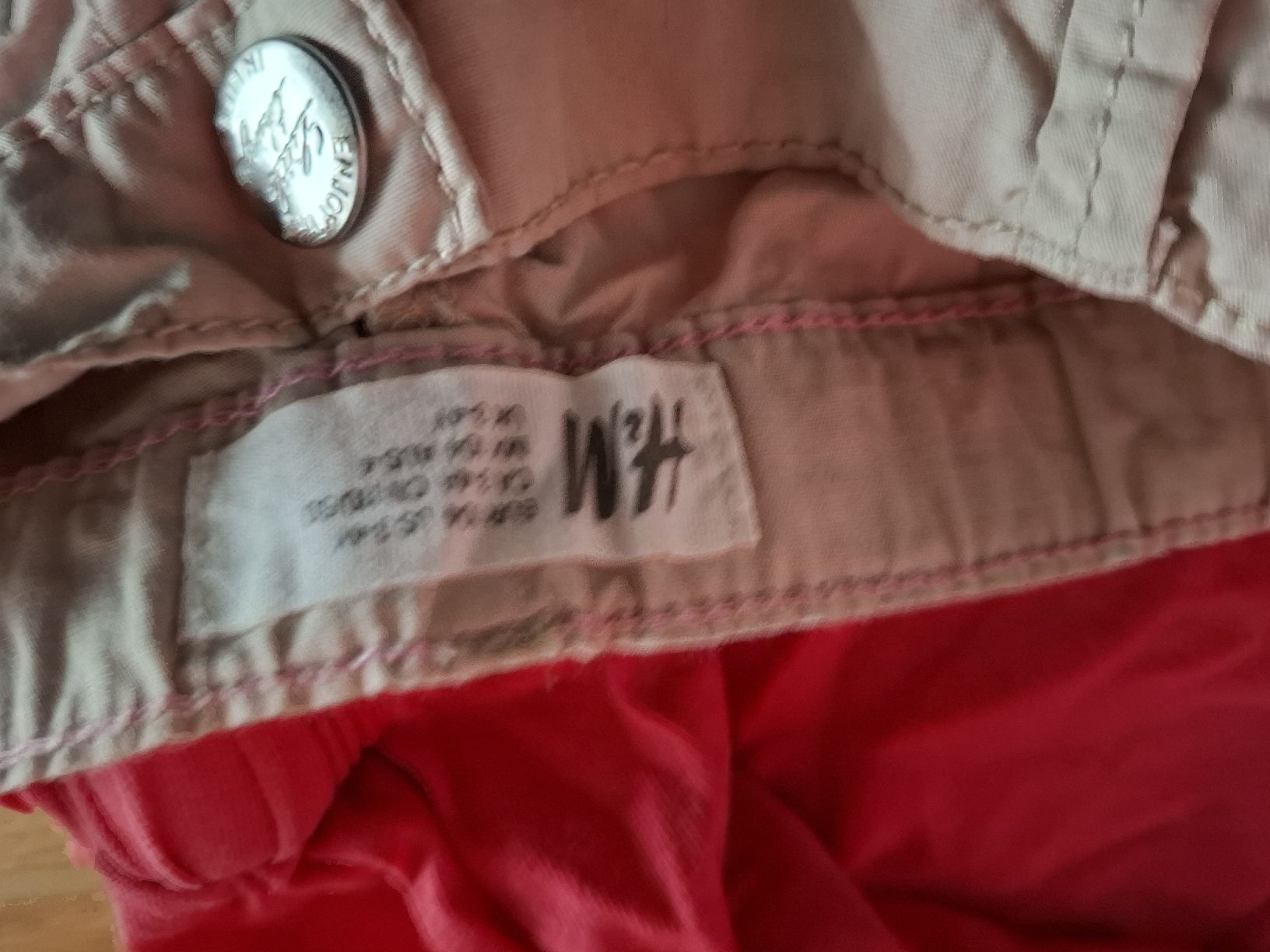 Lotti & Set di vestiti: Mädchenröcke & Shorts Gr. 104 Tom Tailor, H&M – Usato da Baar venduto da Jhonny18 5