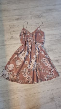 MNG Kleid, Gr. S, Blumenmuster, Sommerkleid, Top Zustand!