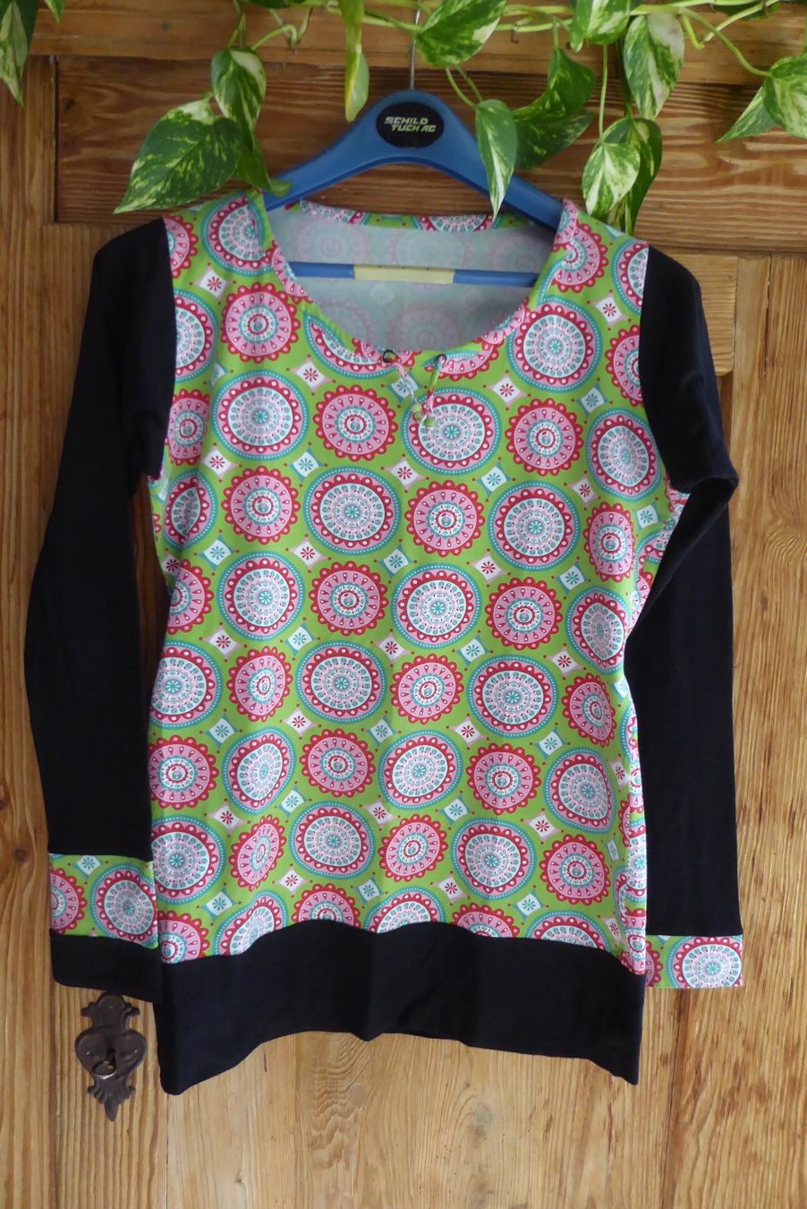 Maglioni & Felpe: Long Sweat shirt Gr L – Nuovo e nell'imballaggio originale da Sargans venduto da Benziner