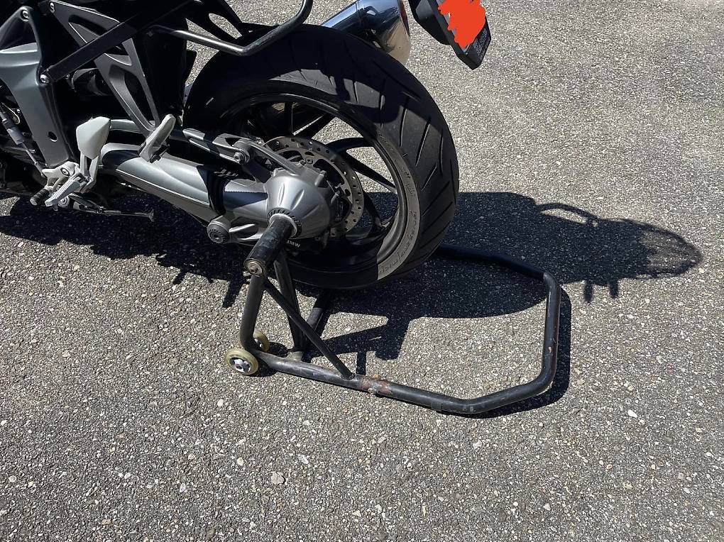 BMW Touring: BMW K 1300 r – Usato da Biberist venduto da sebastian11m 4