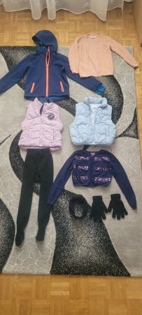 Lot de vêtements fille taille 122/128 divers articles