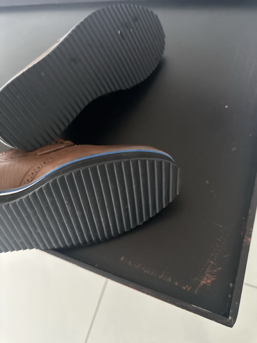 Scarpe da uomo: Kurt Geiger – Nuovo (secondo la descrizione) da Oberägeri venduto da lev_7kc2 5