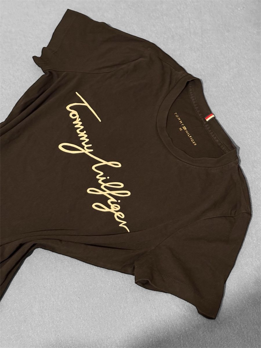 Tommy Hilfiger T-shirt: T-Shirt Tommy Hilfiger – Nuovo (secondo la descrizione) da Châtel-St-Denis venduto da Montclair_Swiss 3