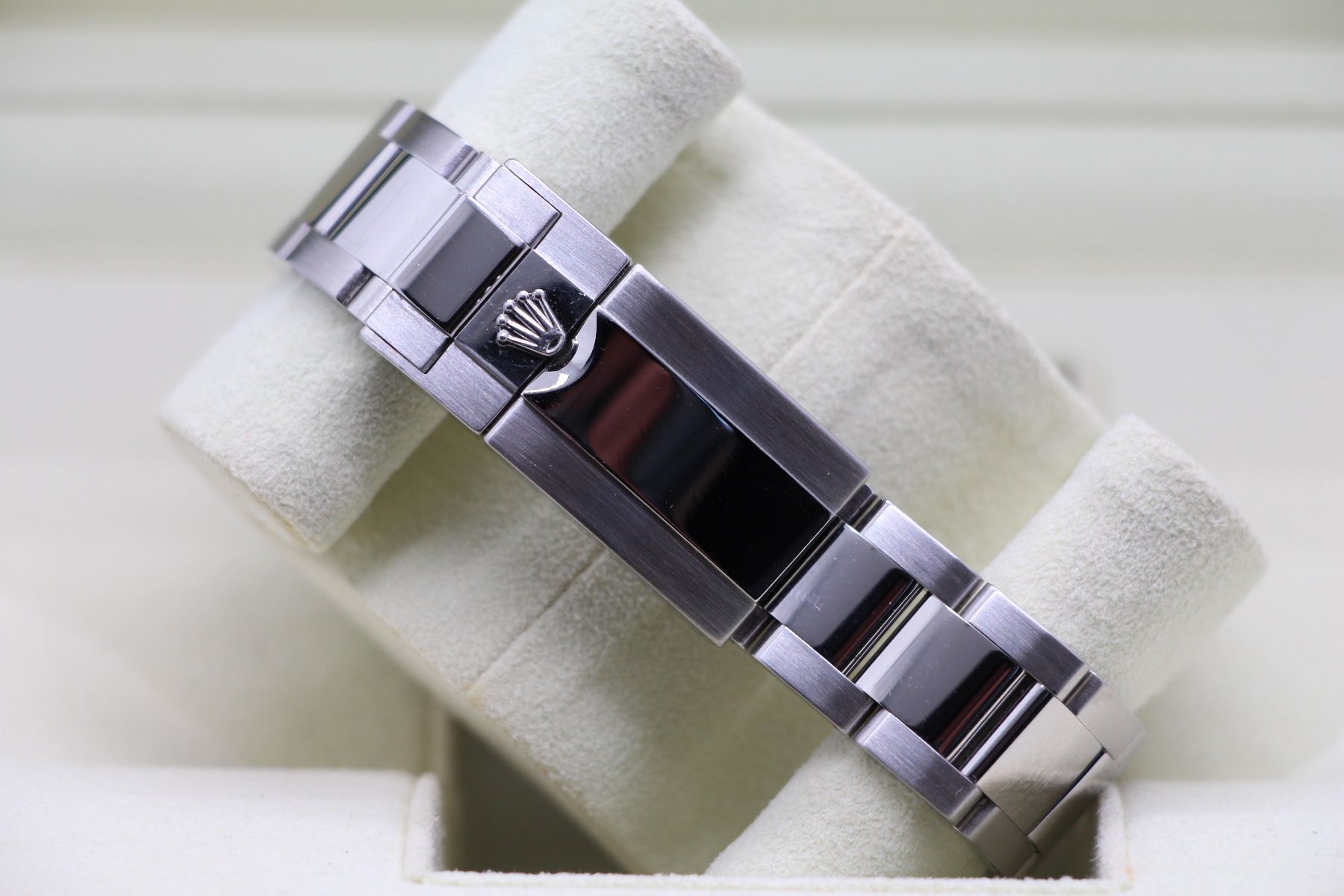 Rolex Orologi: Rolex GMT-Master II Batman Ref. 116710BLNR, Original Box – Usato da Zug venduto da eMDi_Collection 7