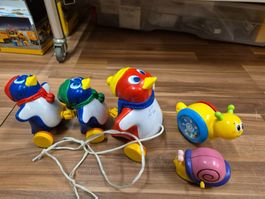 Vintage Kinderspielzeug Pinguin Raupe zum Ziehen, B16
