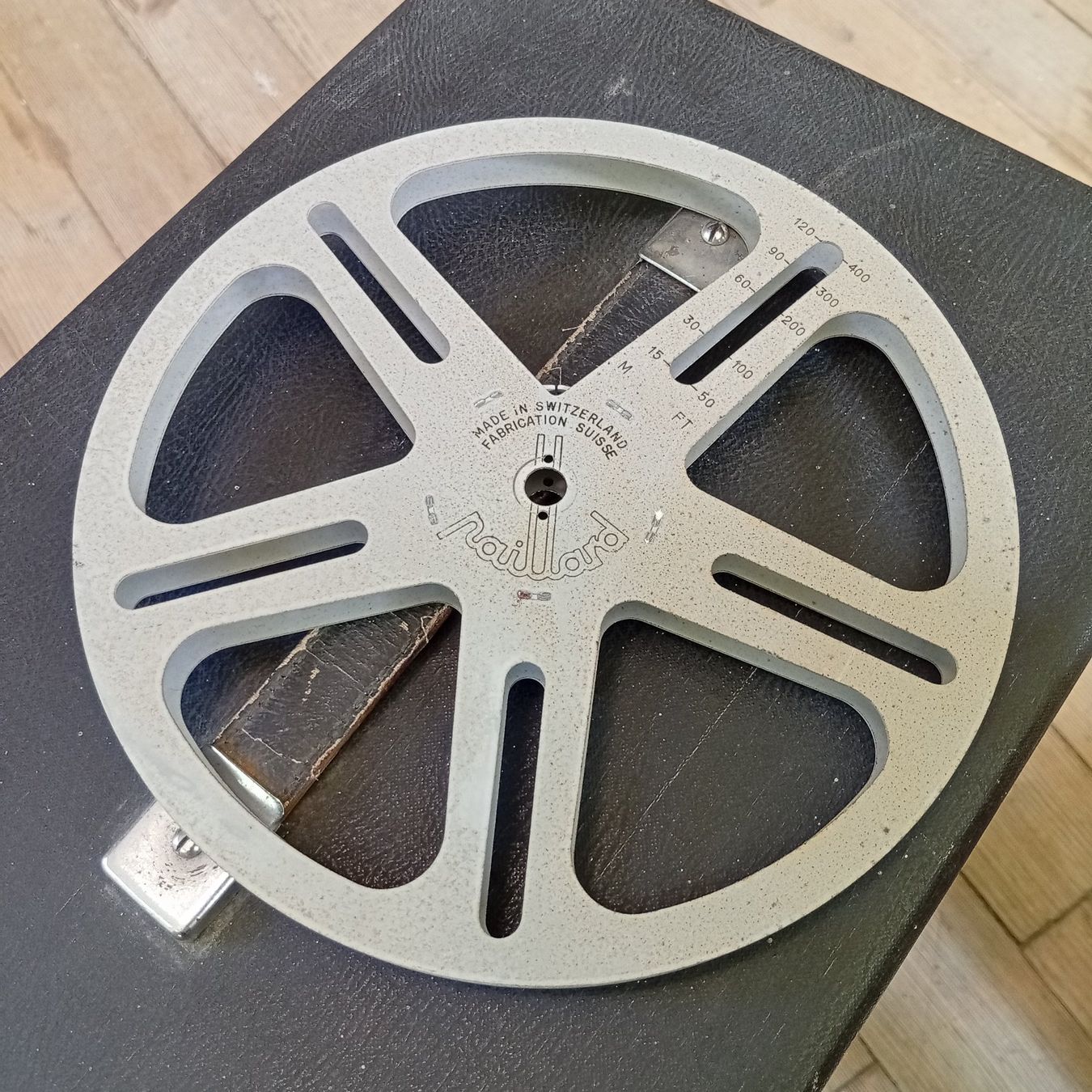 Bolex Proiettori: projecteur 8mm Bolex G8 / 1940 – Usato da Biel-Bienne venduto da monsieur_jelmoli 8