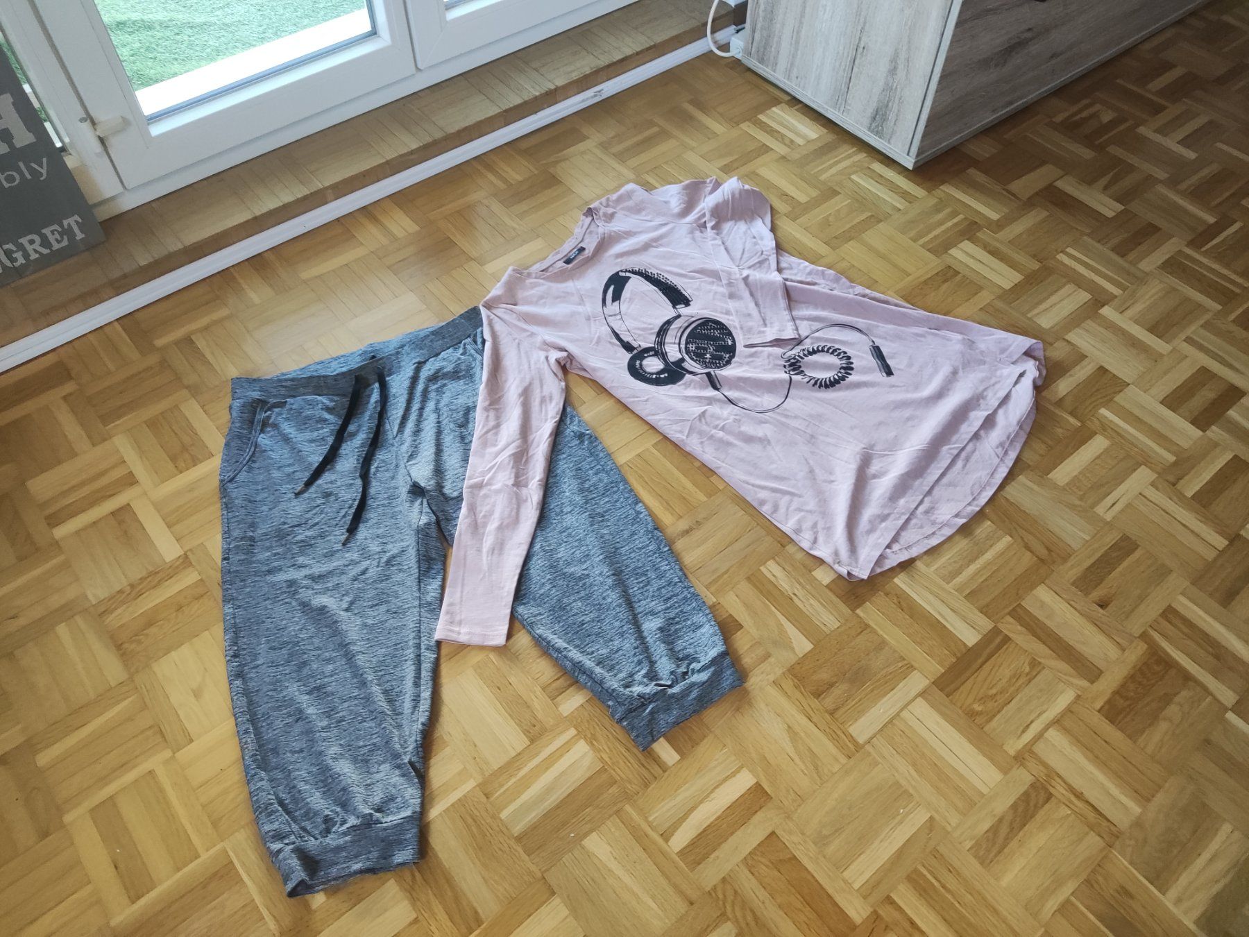 Kleiderpakete & -sets: Mädchen Oberteil und Hose L – Gebraucht aus Kriens von rinzmann 3