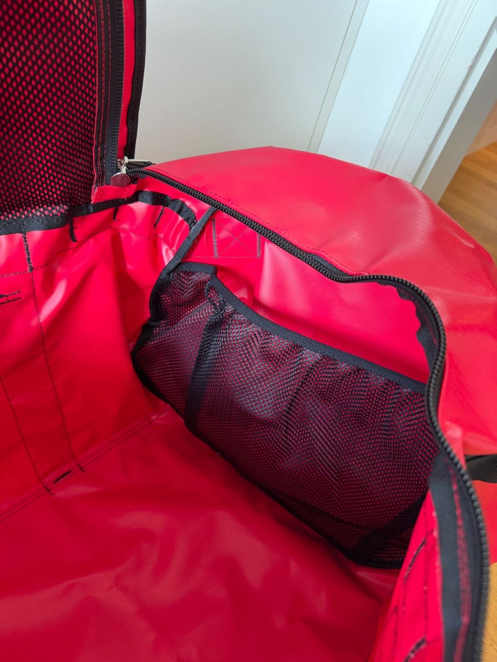 North Face Sacs: North Face Reisetasche XXL – D'occasion à Malans GR par Eitschi 2