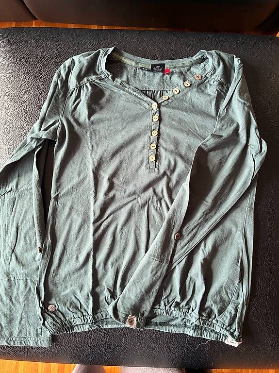 Esprit T-Shirts: Langarmshirts – Gebraucht aus Zürich von dor_596h