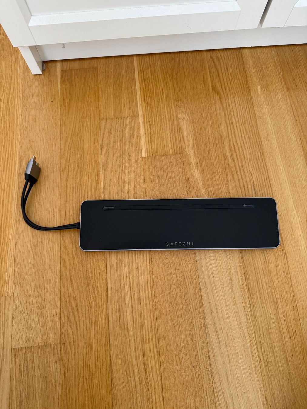 Satechi Docking station: Satechi Dual Dock Stand USB-C Dockingstation mit SSD-Gehäuse – D'occasion à Niederrohrdorf par retonoris