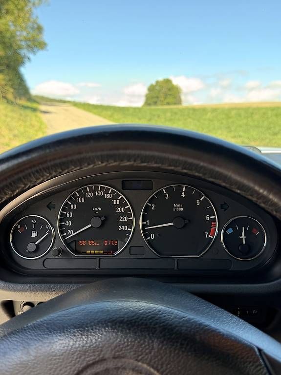 BMW Autos: BMW Z3 Coupé 3.0 – Gebraucht aus Delémont von HagSammler 4