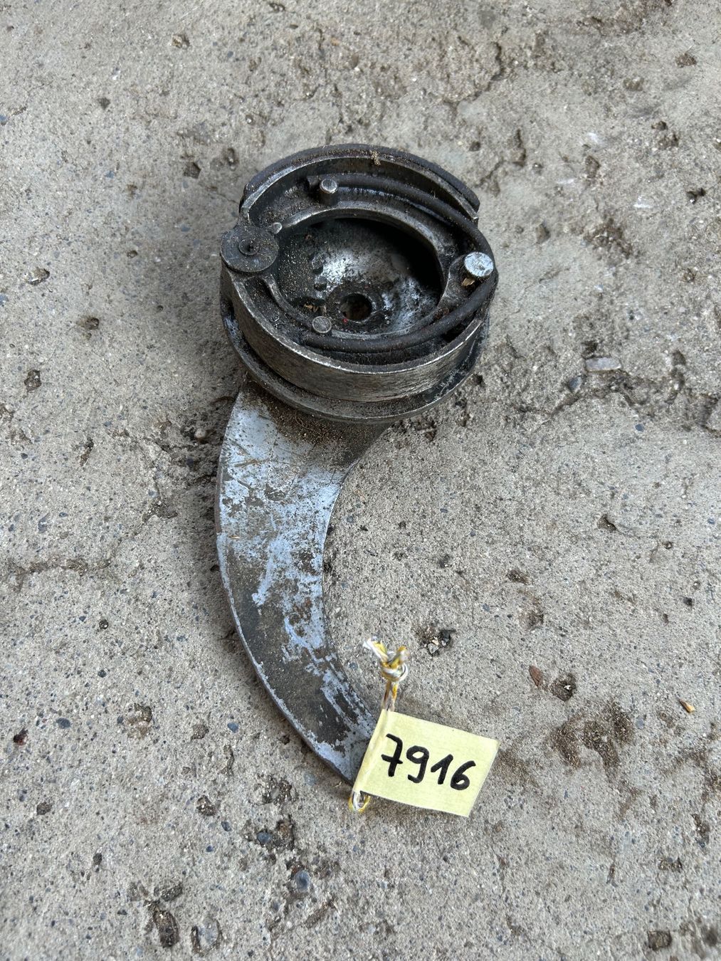 Sachs Parti ricambio per ciclomotori: Sachs HR90V Mofa Rücktritt Bremsankerplatte – Usato da Fahrni b. Thun venduto da berger_tuning34 2