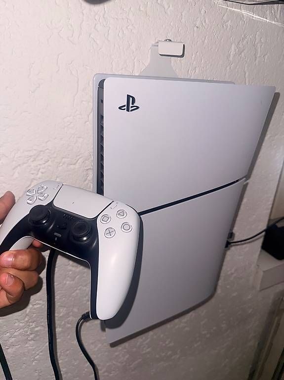 Konsolen: PS5 Slim – Gebraucht aus Bern von bbr_jv7s 1