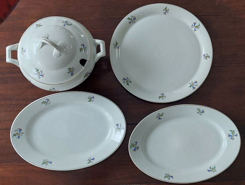 Coupes: Langenthal Porzellan Suppenschüssel, Soupière Goldrand Blume – D'occasion à Ostermundigen par gerbu01 7