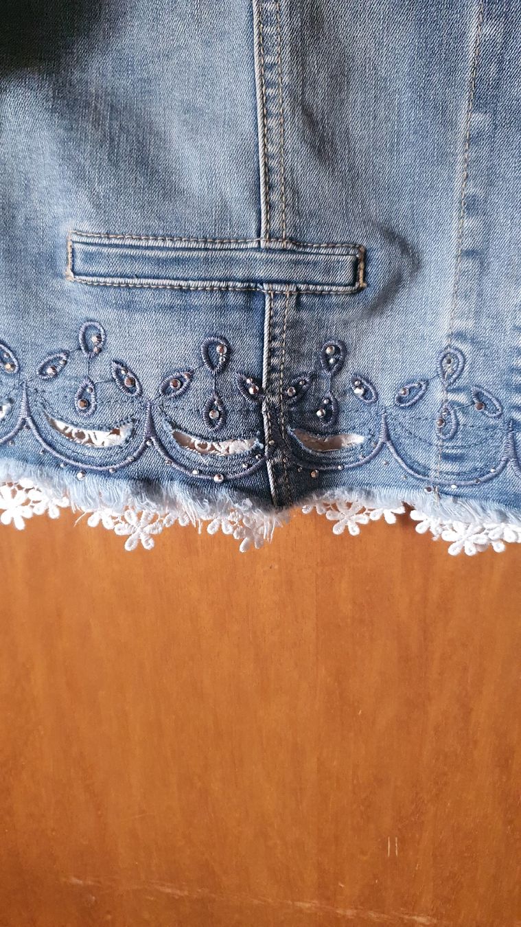 Jacken: ganz tolle Jeansjacke mit Blimblim – Gebraucht aus Flawil von minggeli83 1