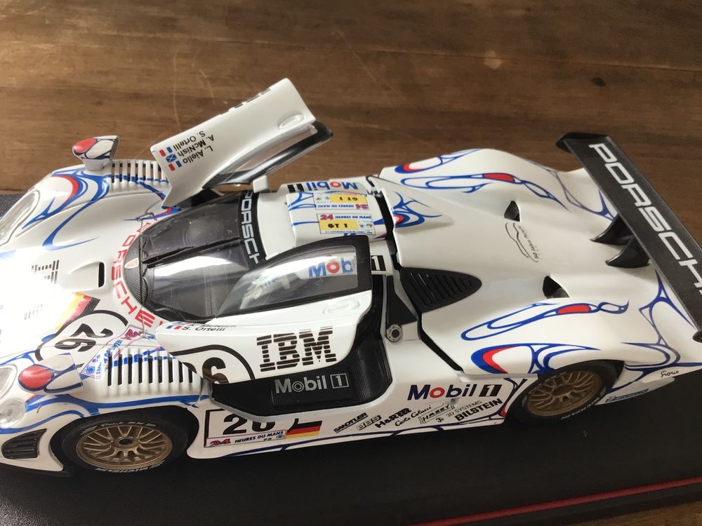 Porsche 911 GT1 Le Mans 1998 Maisto Acheter sur Ricardo