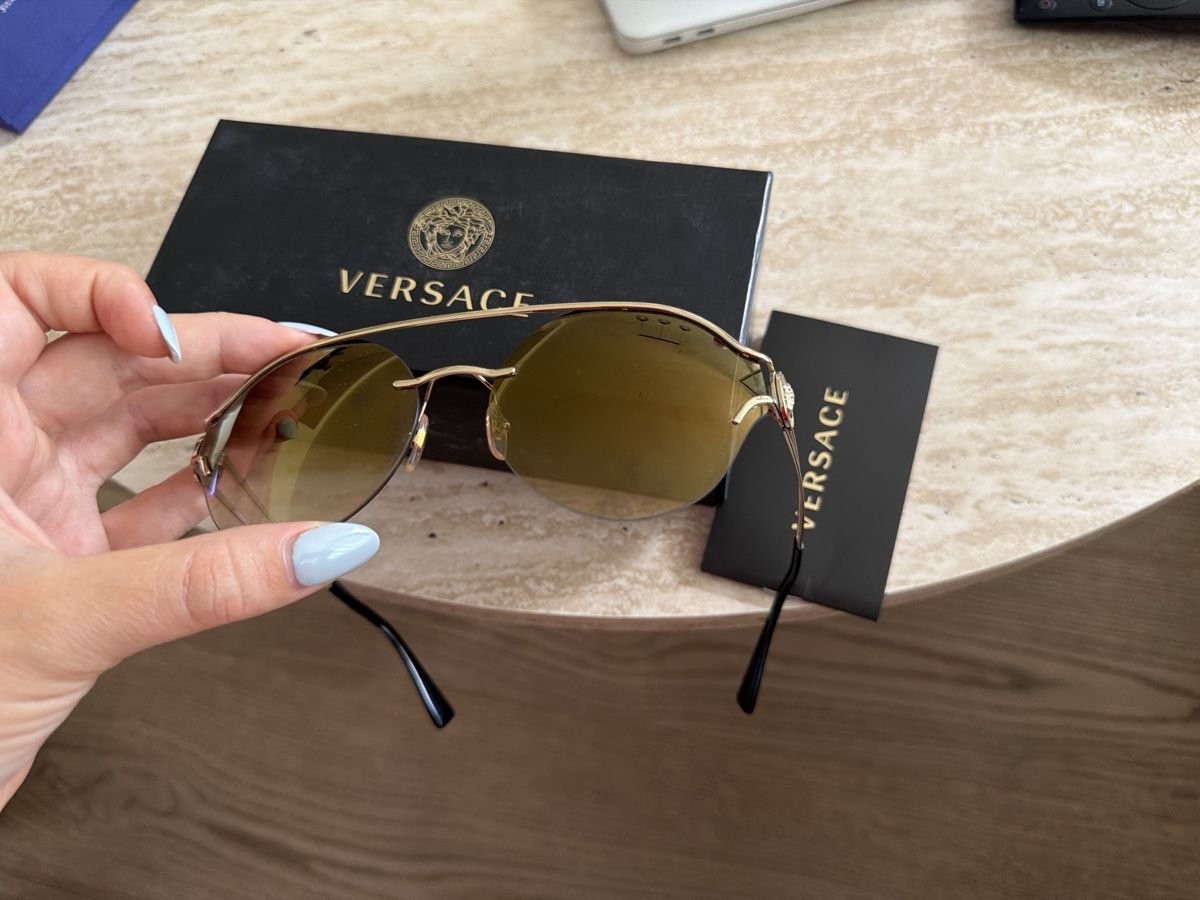 Versace Brillen & Gläser: Versace Sonnenbrille  – Gebraucht aus Goldau von julia_z4