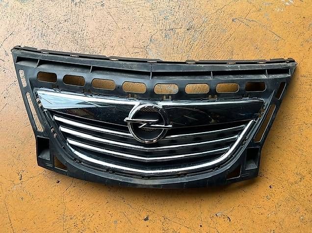 Tutti pezzi di ricambio auto: Calandre complète Opel Meriva – Usato da Fenil-sur-Corsier venduto da HEMIsphere_Garage