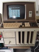 Cromemco System III mit Cromemco C3101 Terminal
