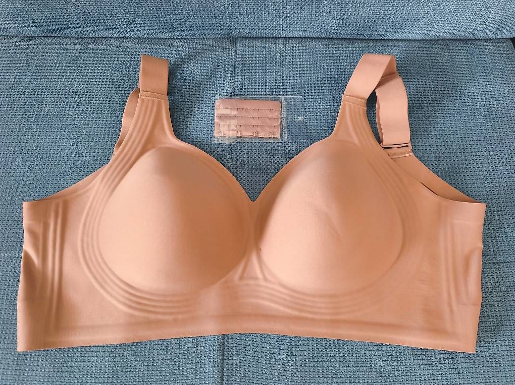 Autres dessous: BH ohne Bügel Grösse L – D'occasion à Kaisten par lys_zzy8