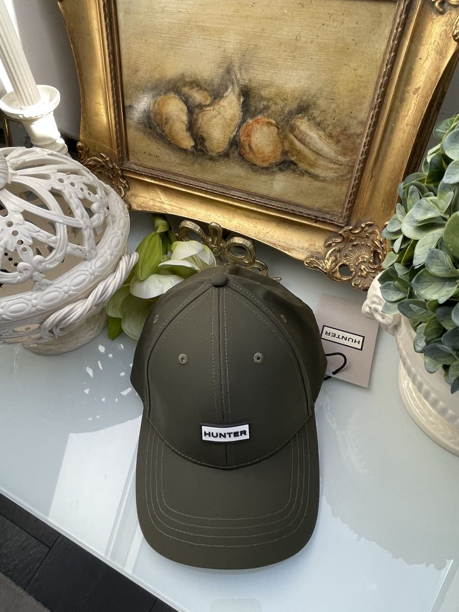 Sonstige Kleidung & Accessoires: HUNTER Storm Cap – British Heritage trifft – Neu (gemäss Beschreibung) aus Winkel von Glamour-Style 7
