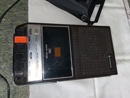 Hitachi TRQ-265 Cassette Recorder mit Bedienungsanleitung