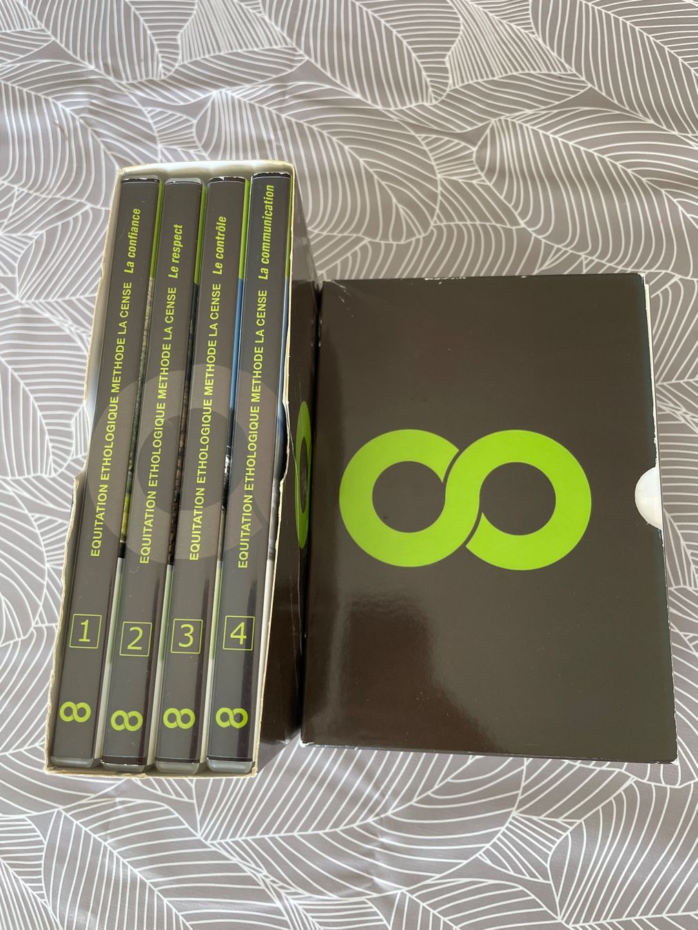 Tutti i DVDs: Pack DVD la Cense (1-8) – Usato da Nyon venduto da cor_7r9n