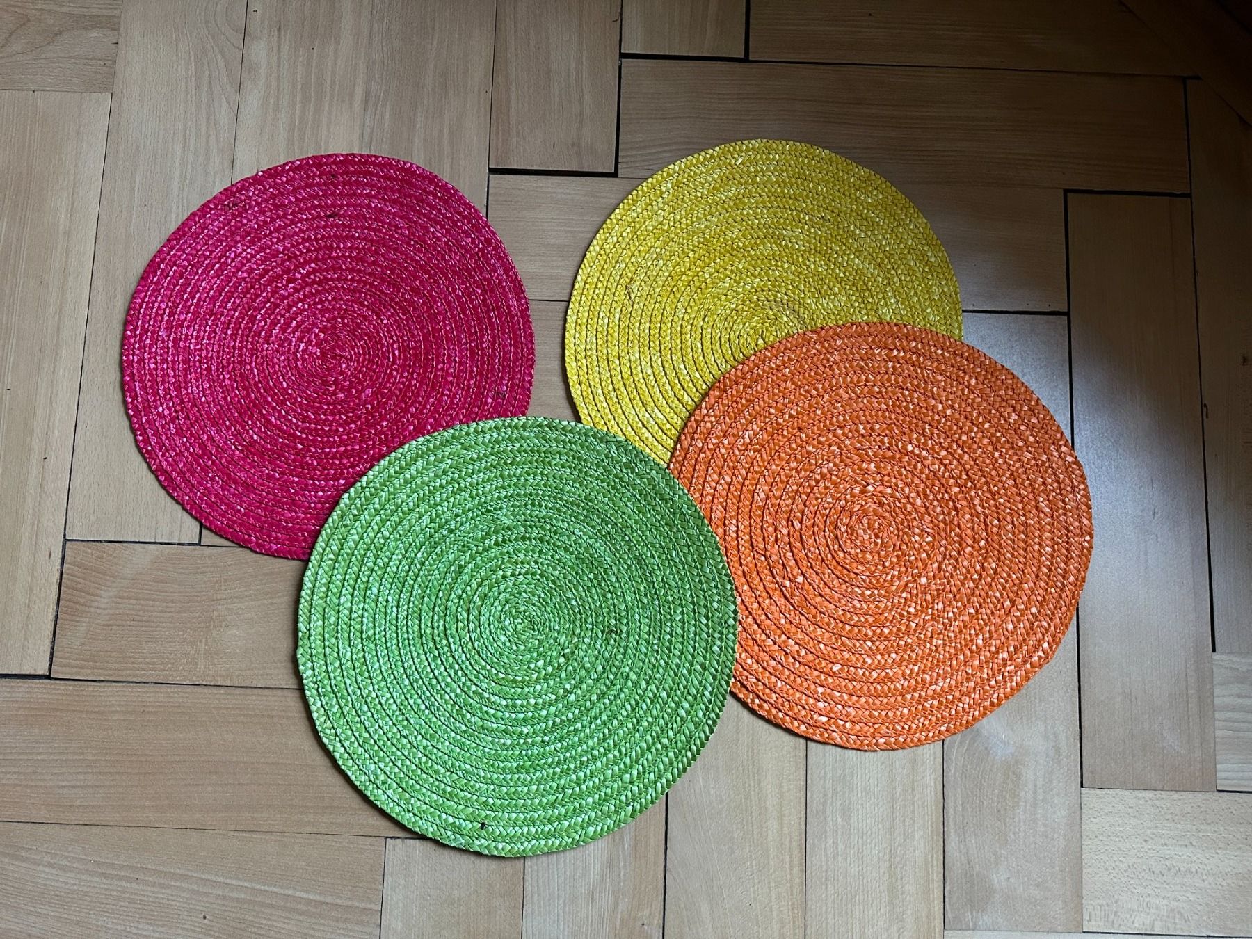 Set di tavolo e panche: 4 bunte Tischsets – Usato da Zürich venduto da Diazaio