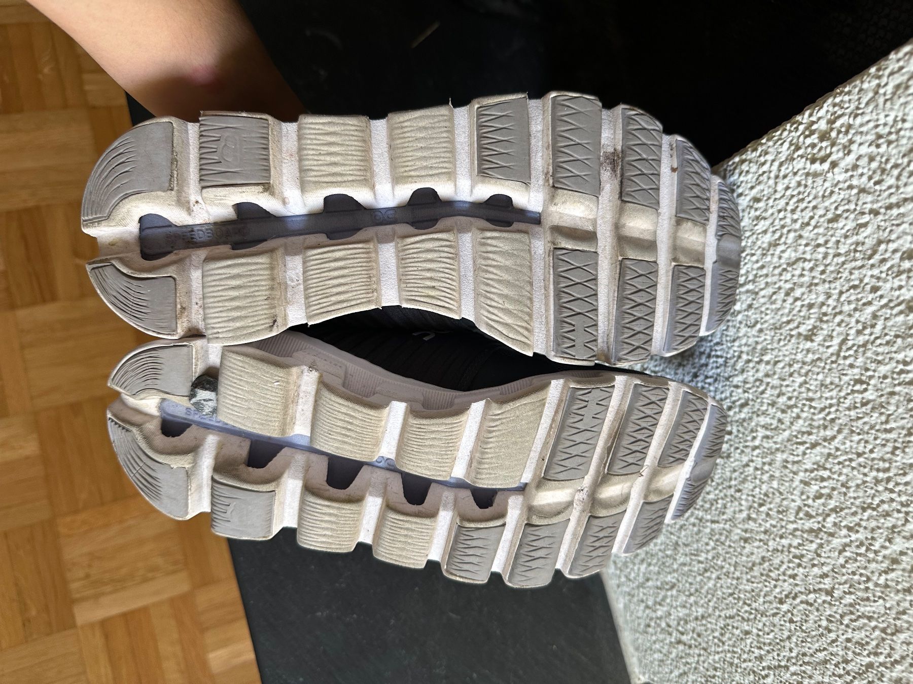 On Damenschuhe: On Running Cloudswift – Gebraucht aus Zürich von lin_g7d6 7