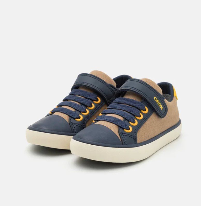 Geox Schuhe für Jungen: Geox GISLI BOY - Sneaker low Gr.35 – Gebraucht aus Zürich von meggimay