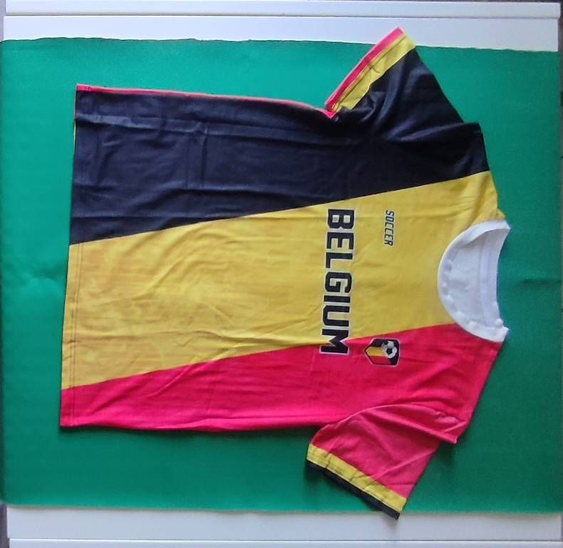 Canottiere & Pantaloni: Maglia da calcio Nazionale Belgio – Usato da Coldrerio venduto da diveklo