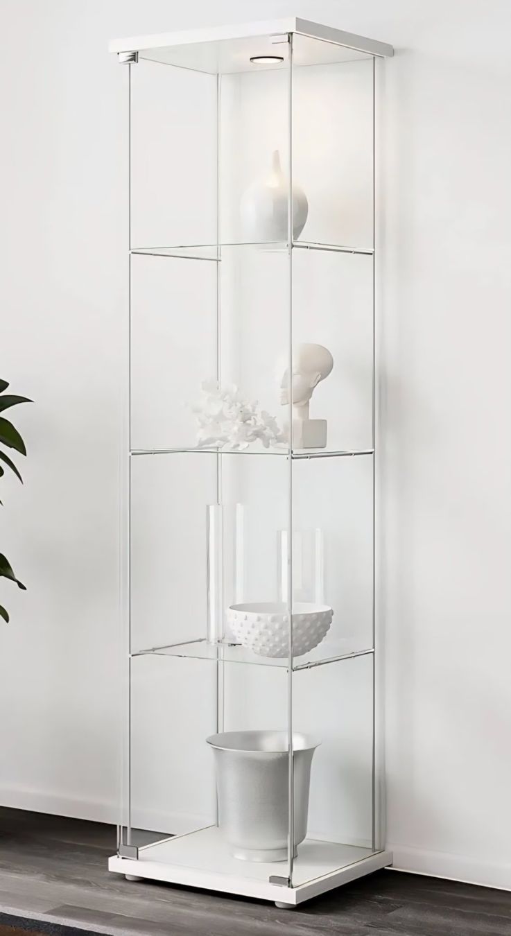 Ikea Vetrine: Vitrine – Usato da St-Sulpice VD venduto da GT3RS
