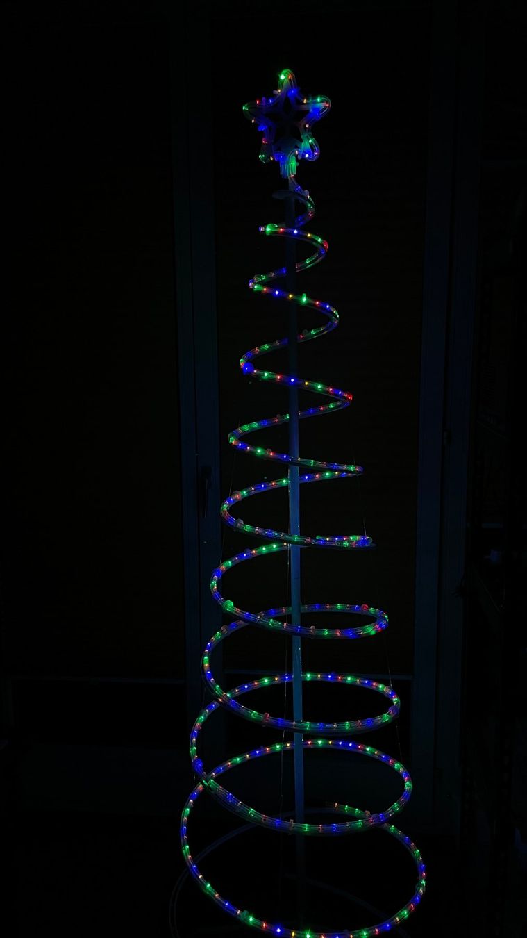 Ghirlande e barre luminose: Silhouette Weihnachts Deko Baum Lichterkette LED – Nuovo (secondo la descrizione) da Glattfelden venduto da cybermaxx