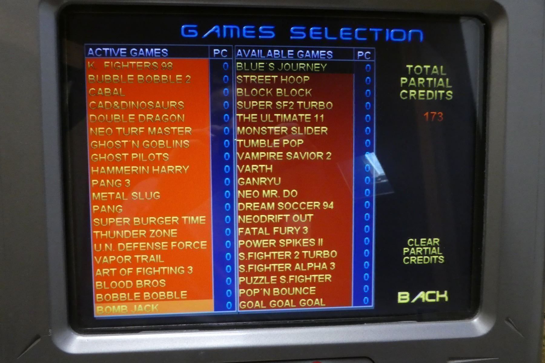 Slot Machine: Arcade Tabletop von Avrenches – Usato da Lausen venduto da Vectrex1 6