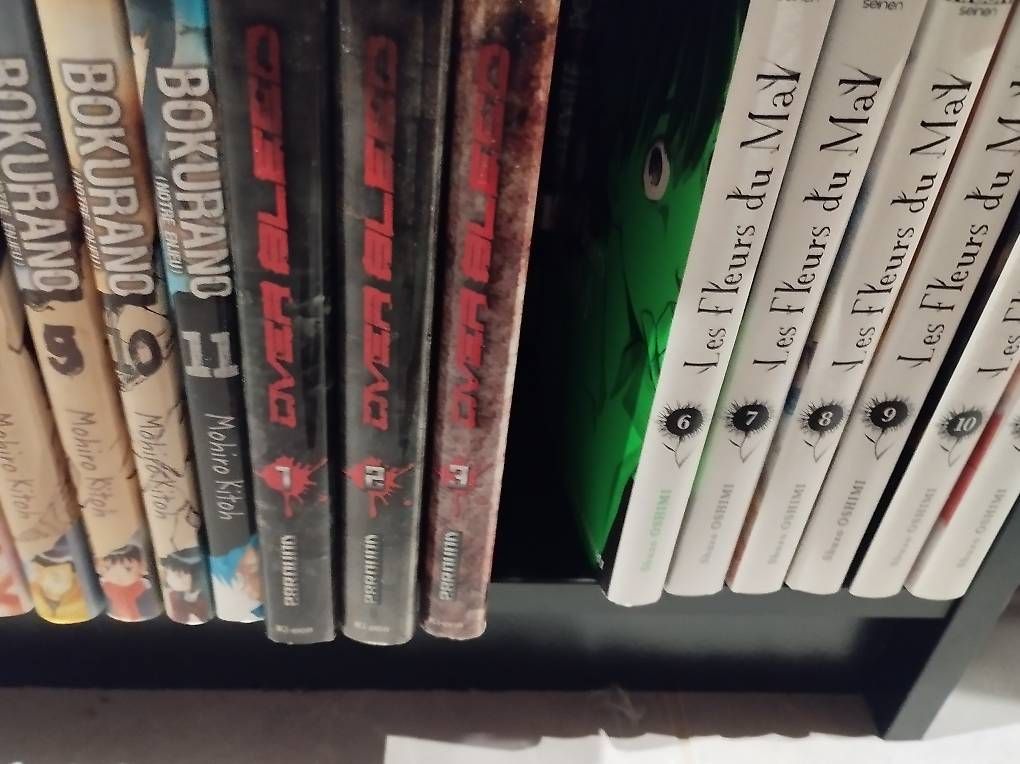 Comics: overbleed – Gebraucht aus Mont-sur-Lausanne von uly_td77