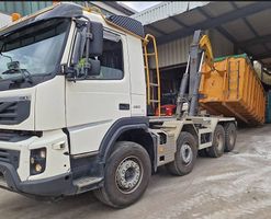 Volvo FMX 460 mit Hackengerät