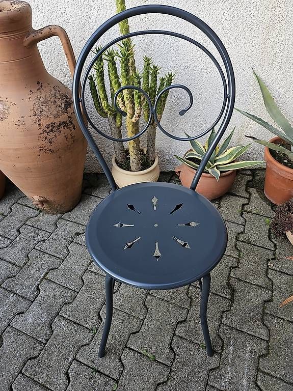 Set di tavolo e panche: Bistrotisch 2 Stühle Gartentisch – Usato da Villnachern venduto da hasta08 2