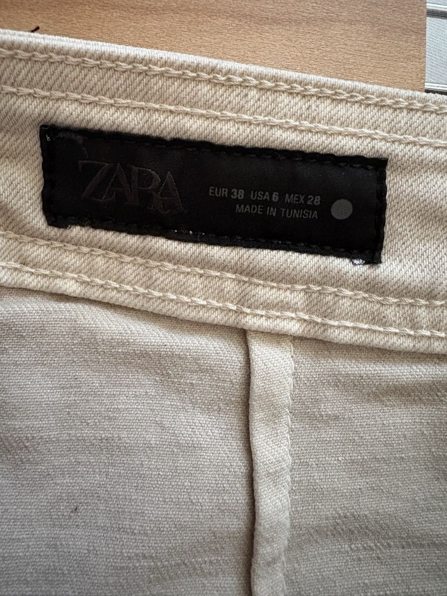 Zara Jeans: Zara Hose Offwhite – Usato da Maur venduto da esperanza011 1