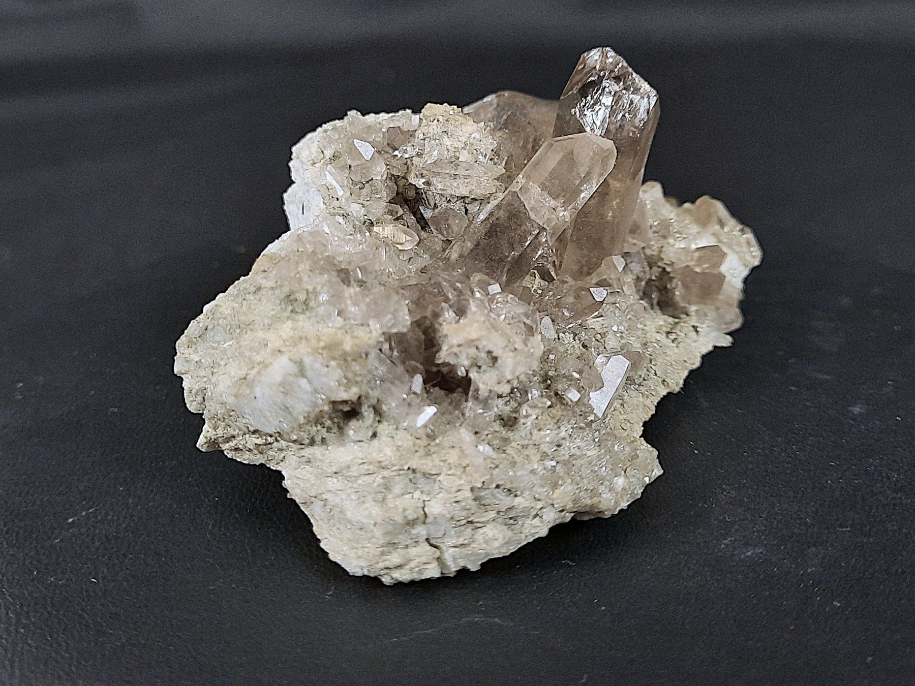 Edelsteine: Rauchquarz auf Quarzmatrix – Gebraucht aus Beinwil am See von Restwert_Beinwil 2