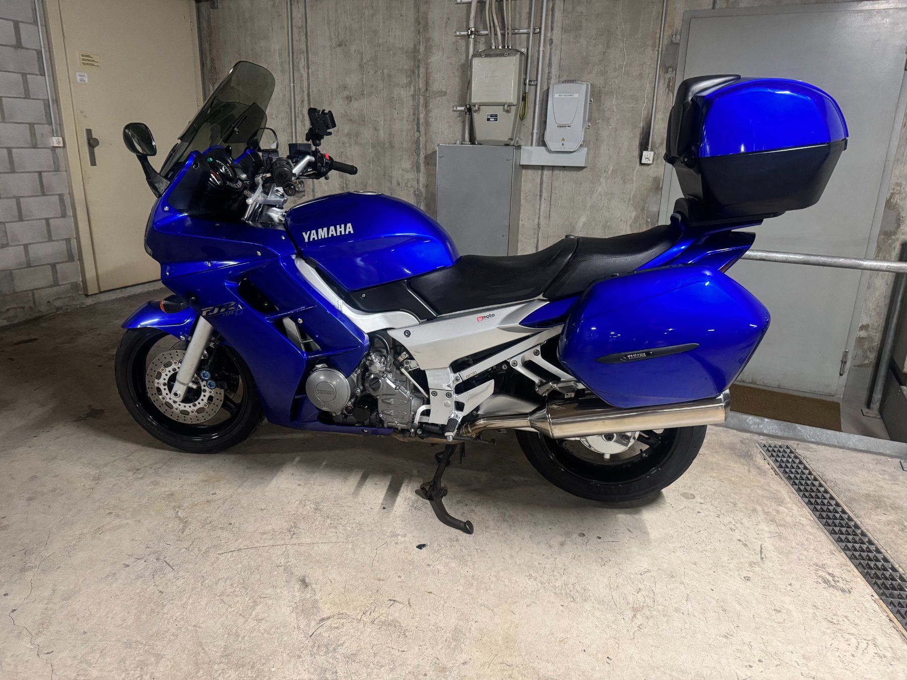 Yamaha Touring: YAMAHA FJR1300 – Usato da Winterthur venduto da hepebi 2