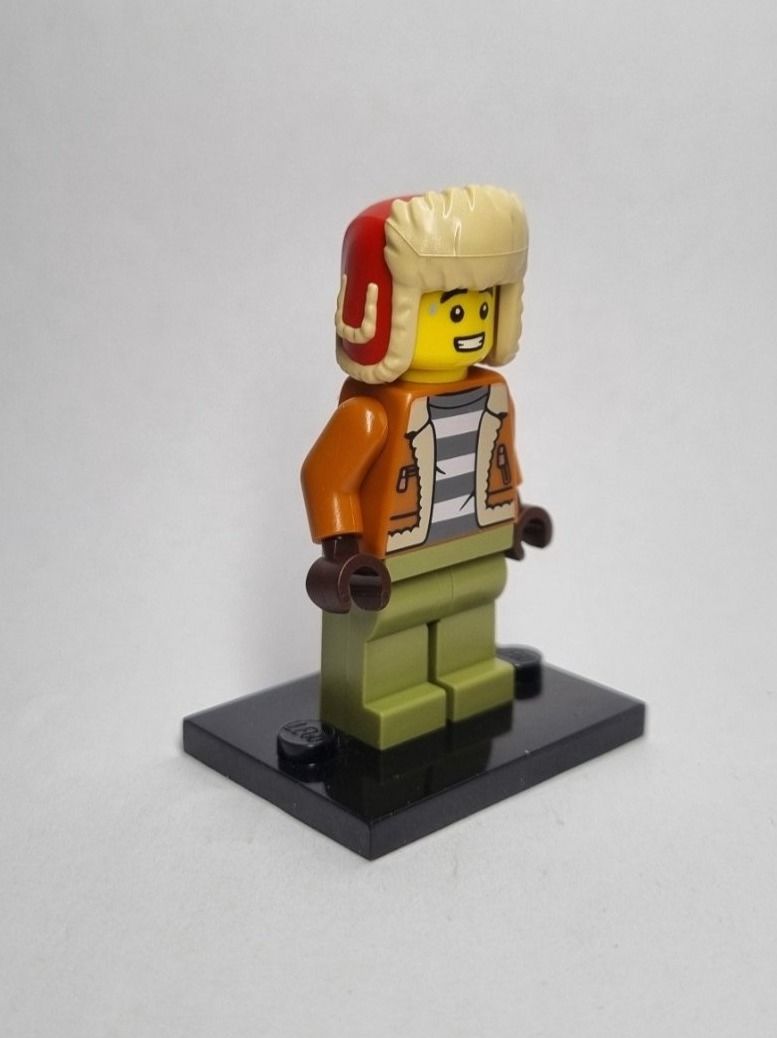 Lego Baukästen: LEGO BAM Late 2023 Winter Guy with Jacket (Version 1) – Neu (gemäss Beschreibung) aus Basadingen von NekoBricks 2