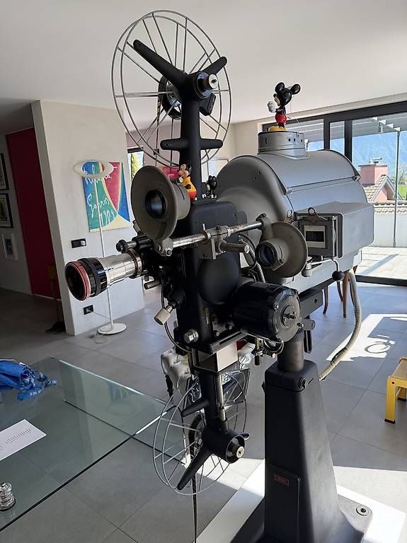 Videoprojektoren: Projecteur de cinéma – Gebraucht aus Vevey von nah_mmk5 1