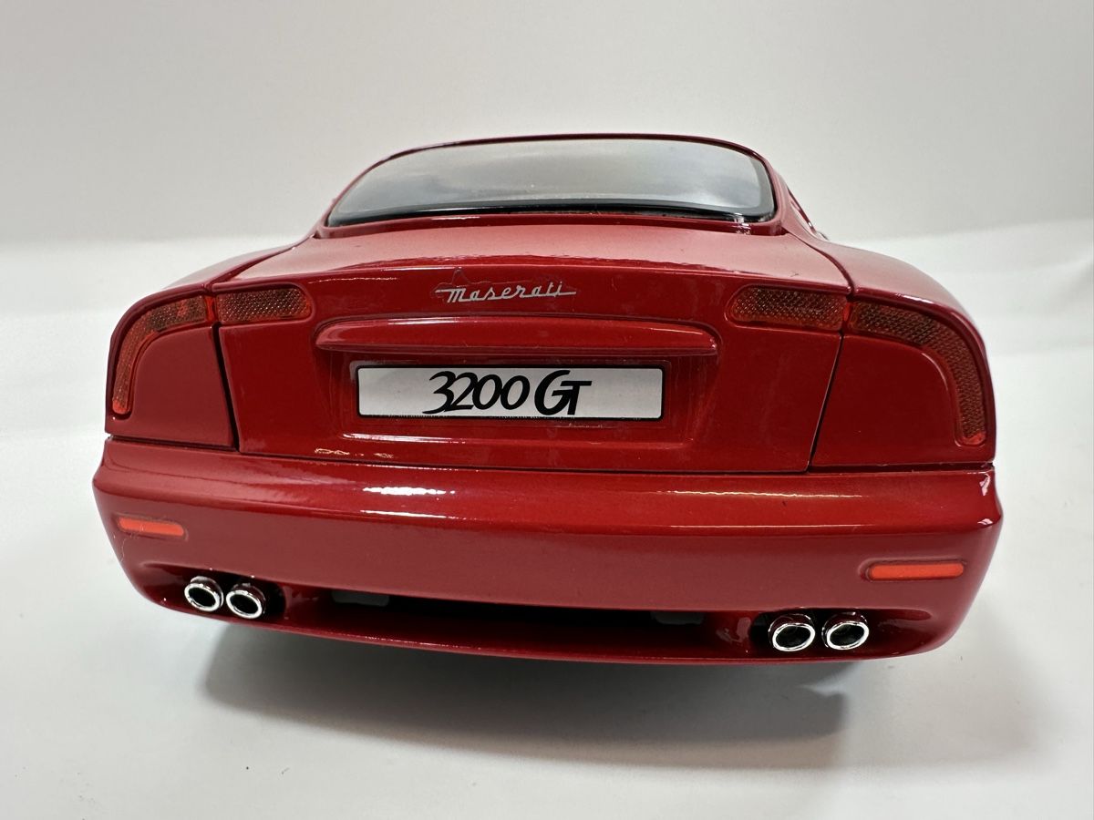 Bburago Modellini d'auto: Maserati 3200GT 1:18, rot, BBURAGO  – Usato da Zofingen venduto da rf9_x2xt 4