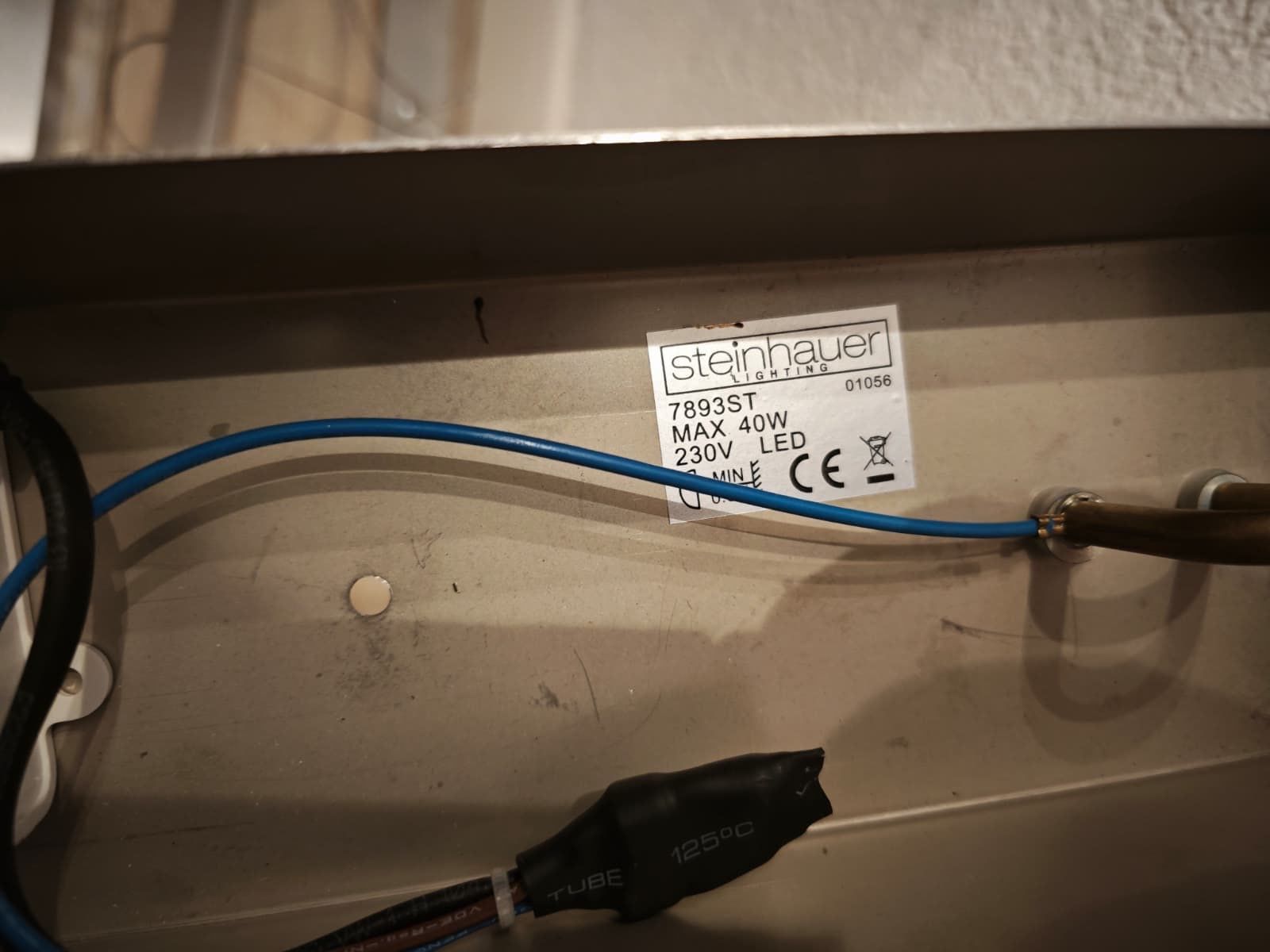 Lustres & lampes de plafonds: Hängeleuchte – D'occasion à Madiswil par Aschirolli 6