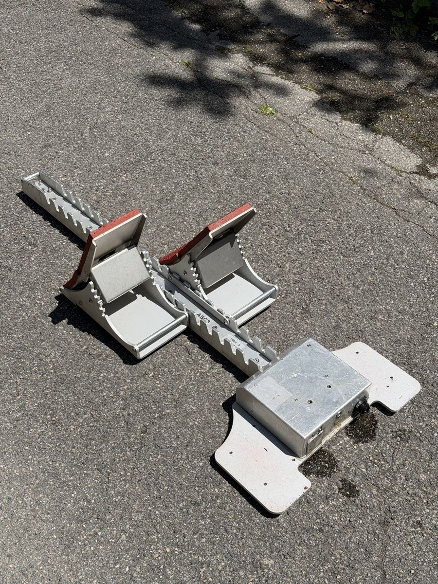 Piste: Starterblock für Laufbahn – Usato da Biel-Bienne venduto da niroxx 4
