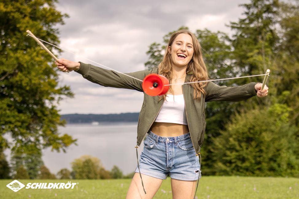 Giochi: Diabolo Set, aus Polyethylen, rot – Nuovo e nell'imballaggio originale da St. Gallen venduto da cointec 4