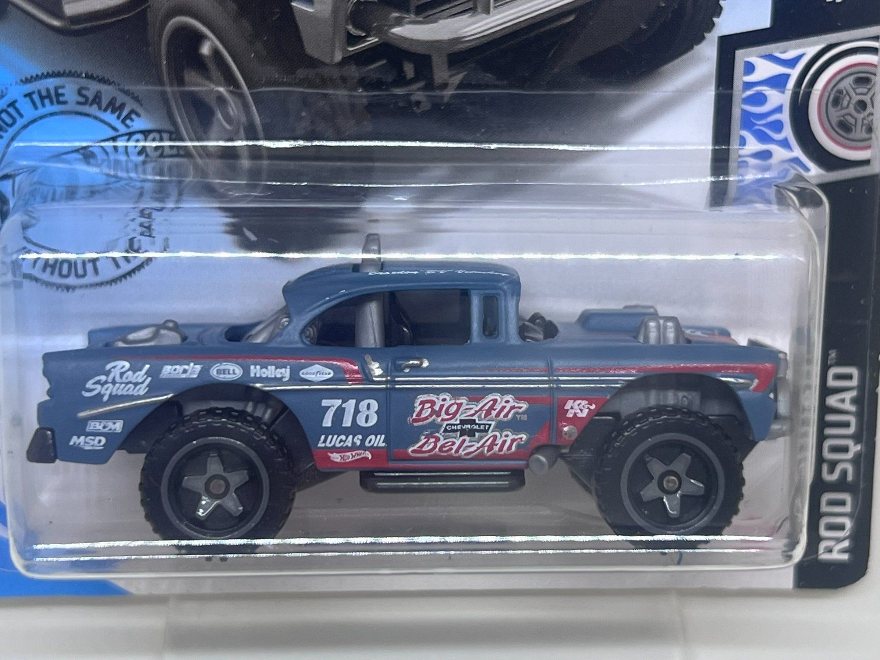Hot Wheels Modellini d'auto: Hot Wheels Big-Air Bel-Air – Nuovo e nell'imballaggio originale da Wildegg venduto da LaaBoutique 1