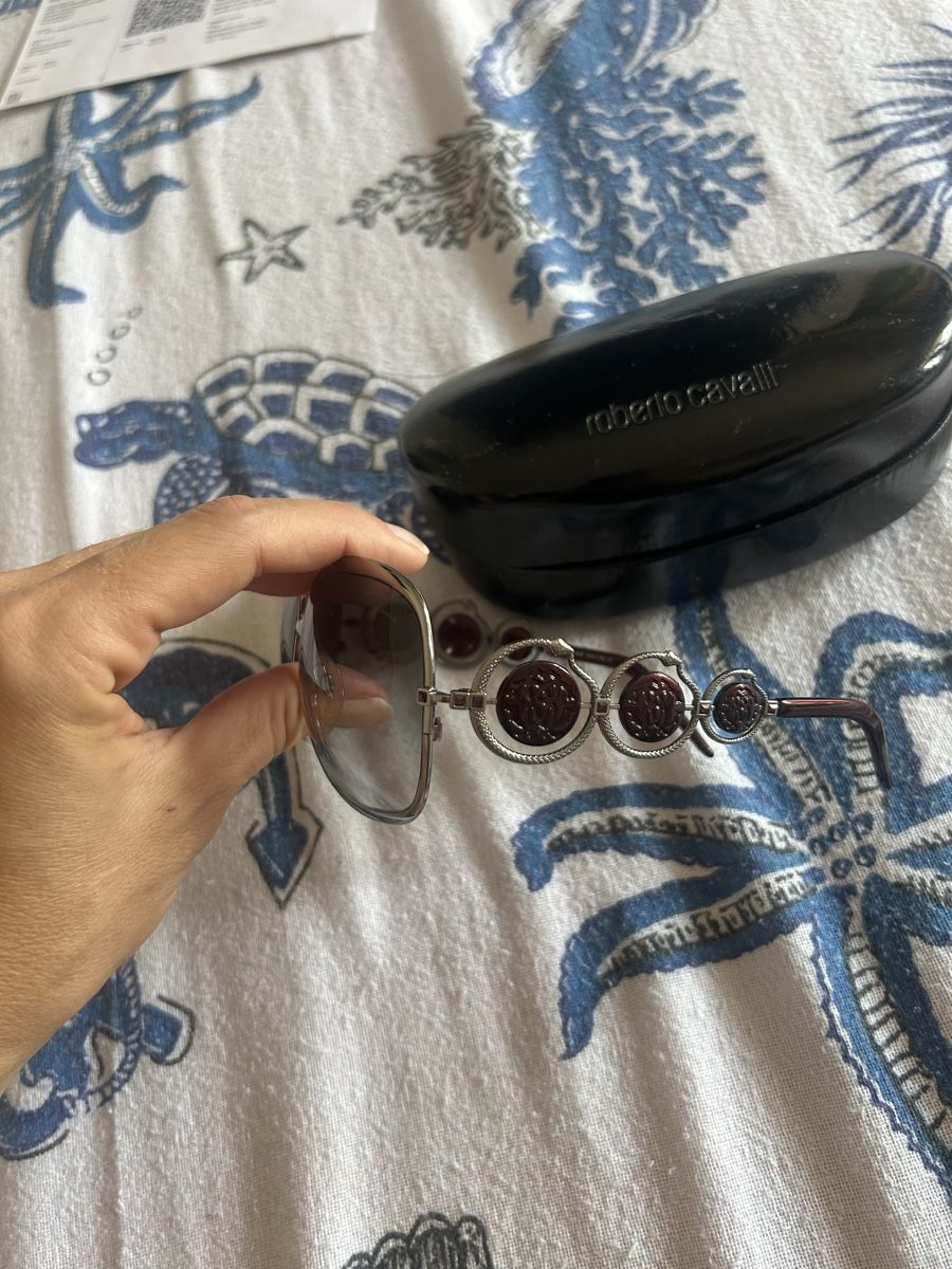 Roberto Cavalli Brillen & Gläser: Sonnenbrille Roberto Cavalli mit Etui Damen  – Gebraucht aus Basel von Friend68 2